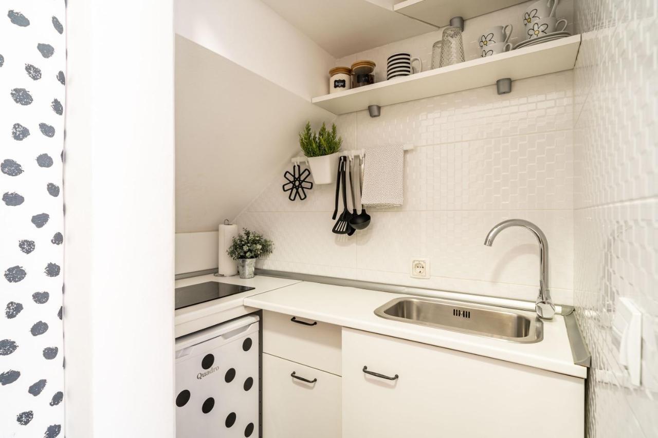 Stay U-Nique Studio Apartment In Orasac Ngoại thất bức ảnh